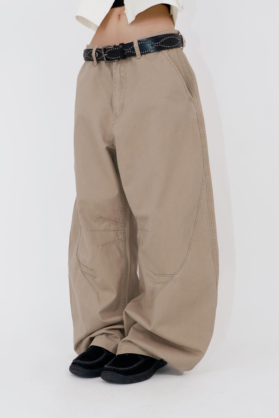 커브드 다트 치노 팬츠