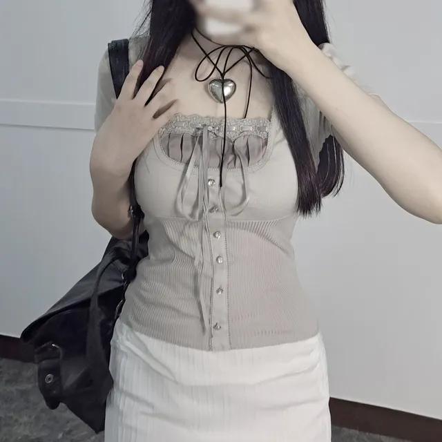 [단독/당일배송]그레이 리본 프릴티 반팔티 y2k 시즈니룩 유니크 발레코어