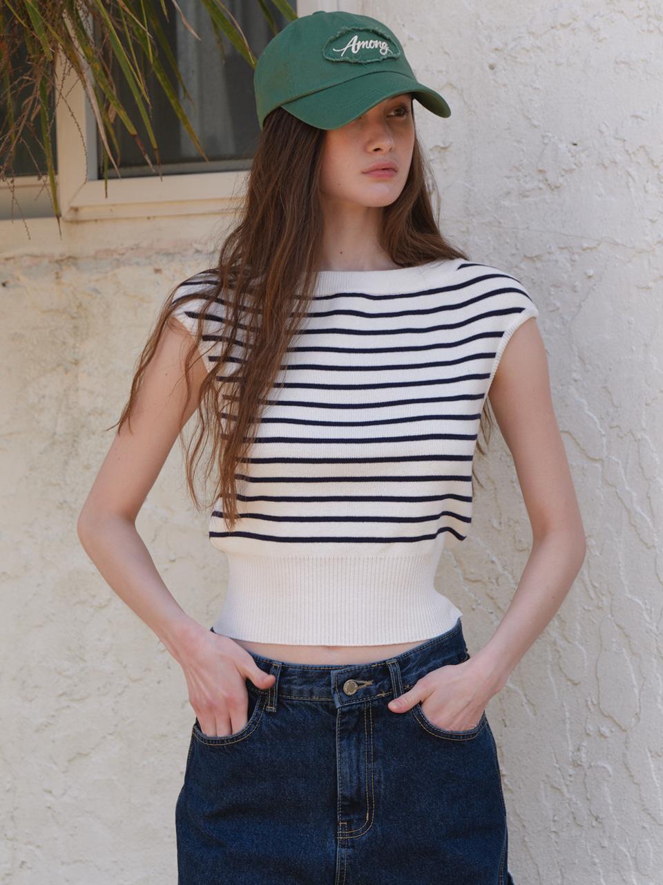 A STRIPED KNIT TOP_IVORY