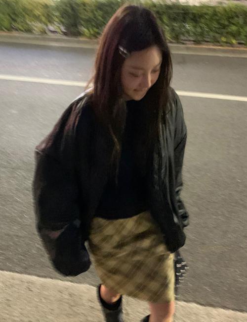 올슨 padded leather jumper