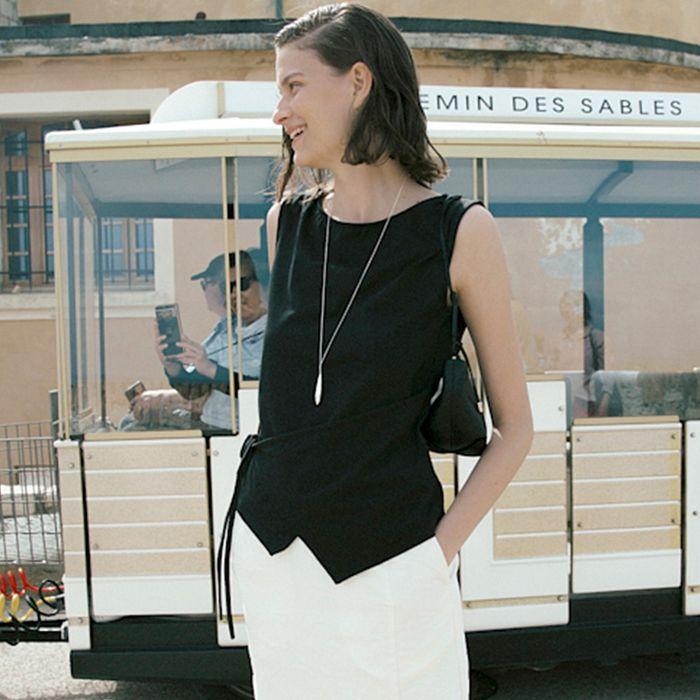 [BLACK 단독] [예약배송]Sleeveless Wrap Jersey Blouse SW5ME297_3color