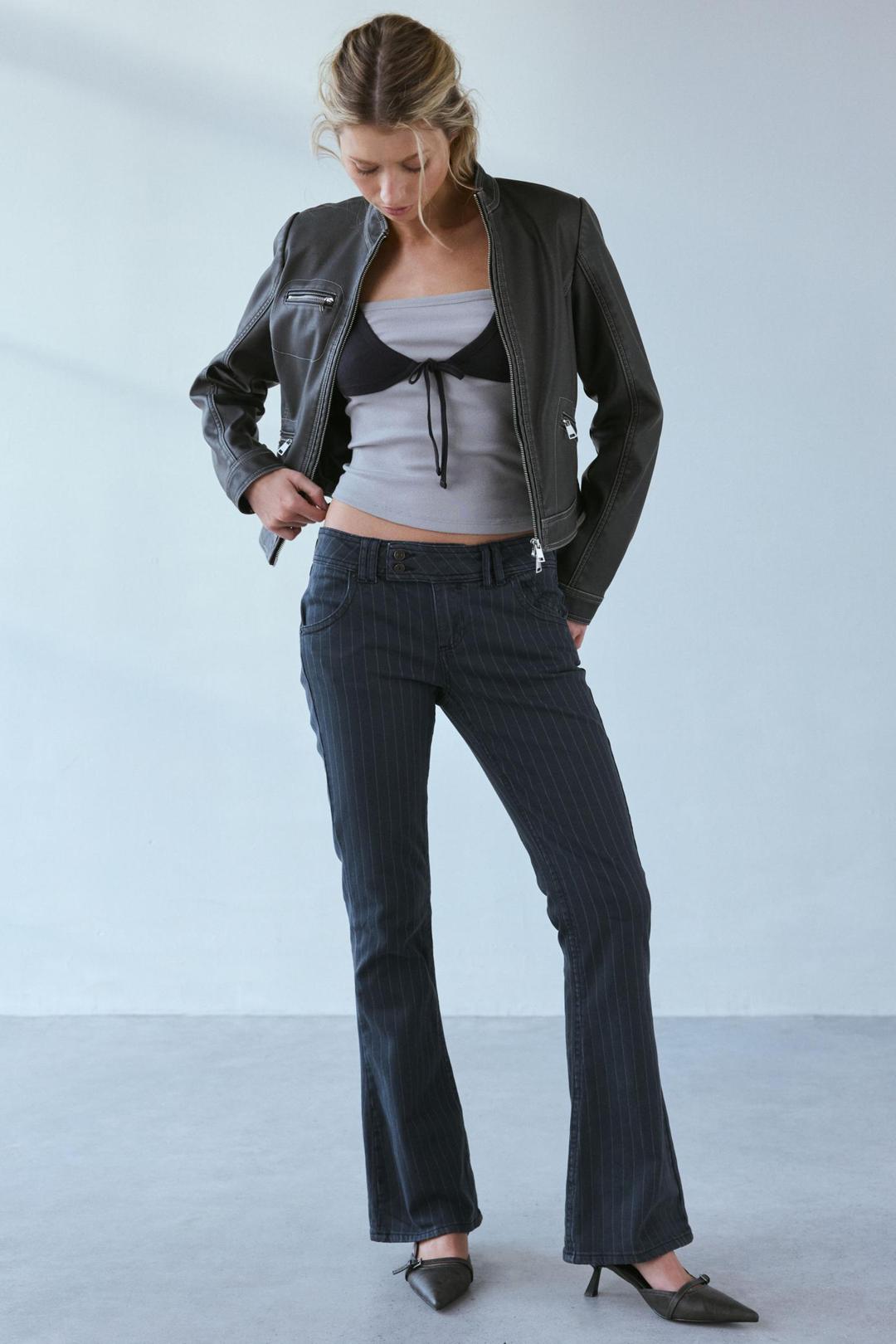 BDG Hannah 타이프론트 투퍼 티셔츠