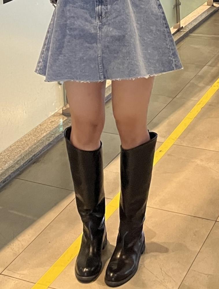 [230-255] 빅사이즈255 종아리40 웨스턴 데일리 사선 통넓은롱부츠 3cm