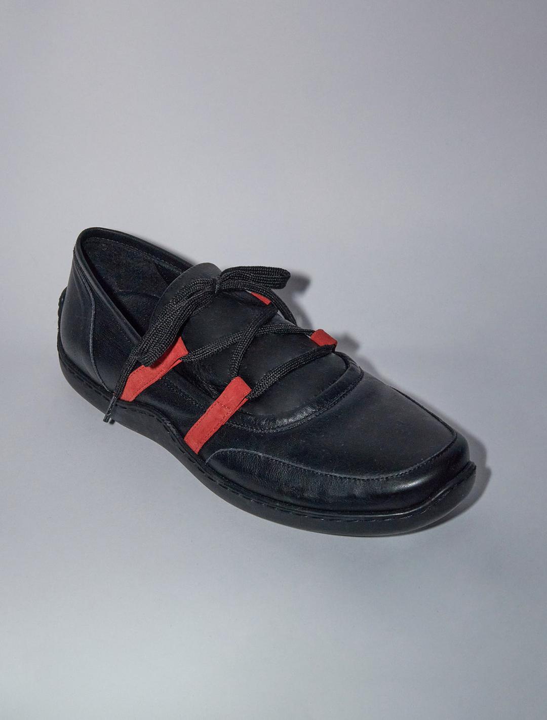 0005KM-Black sport-style flat ballerina with a rubber sole