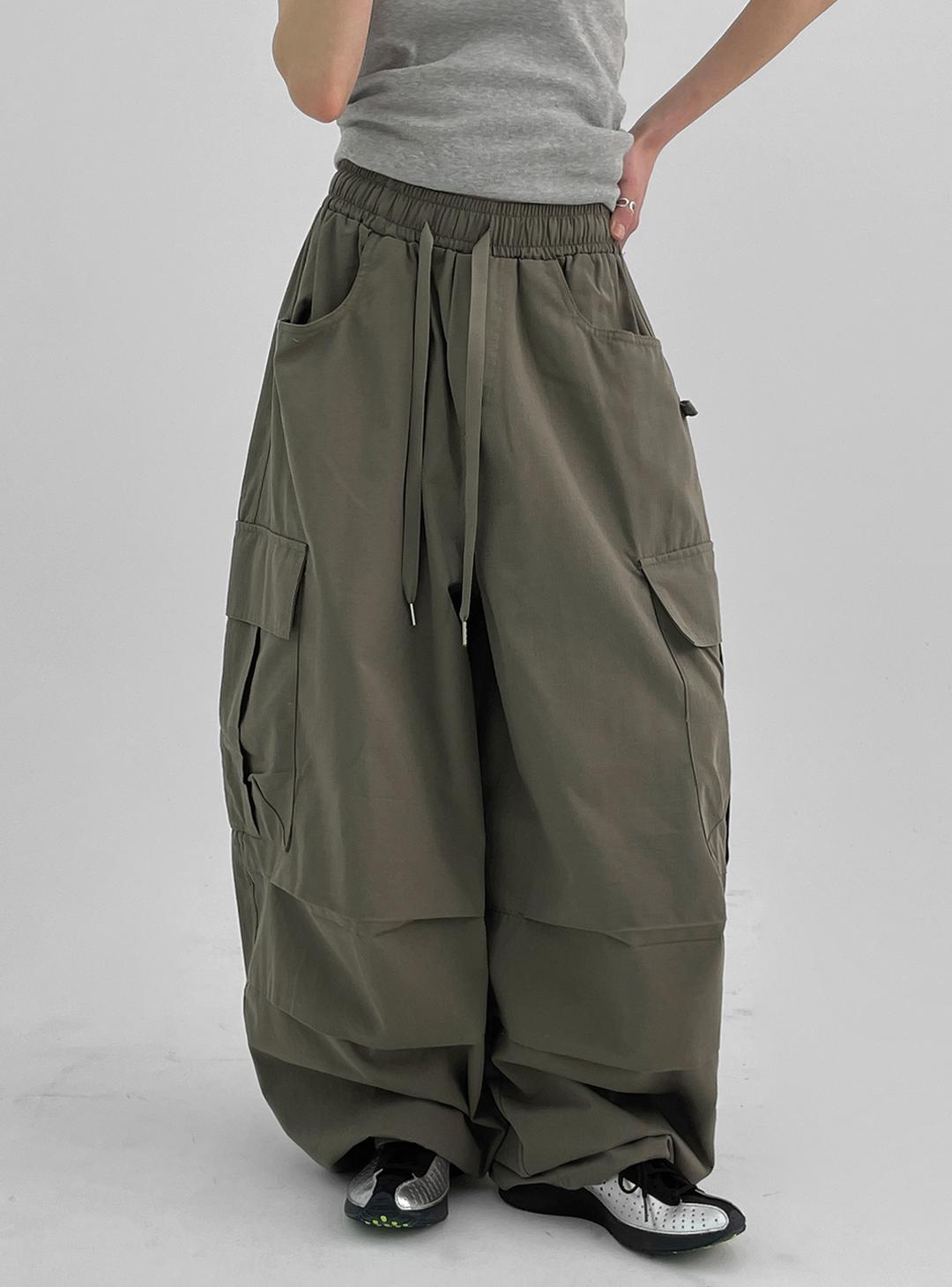 블랙업 (UNISEX) 반텐 밴딩 와이드 벌룬 카고팬츠