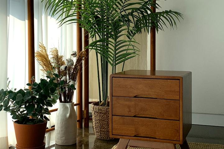 판테온 3단 고무나무 원목 협탁 테이블