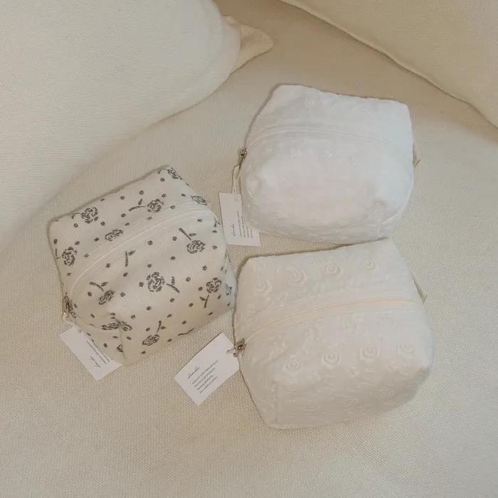 Bloom Puff Pouch (3 colors)