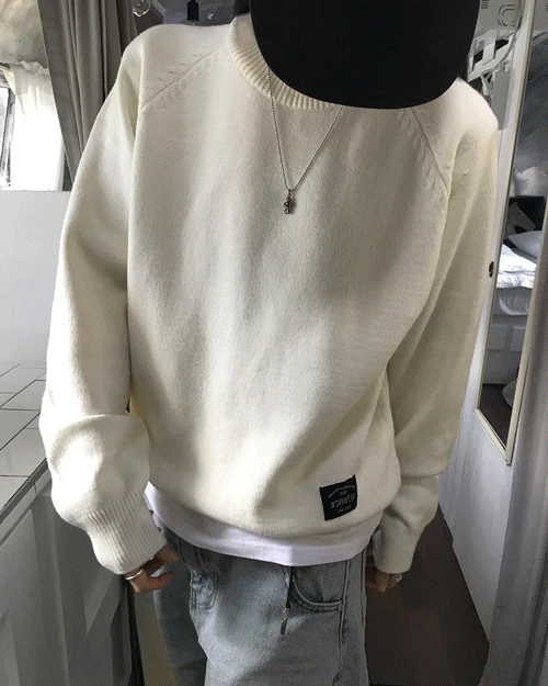 [unisex] 패치 넘버 라운드 니트
