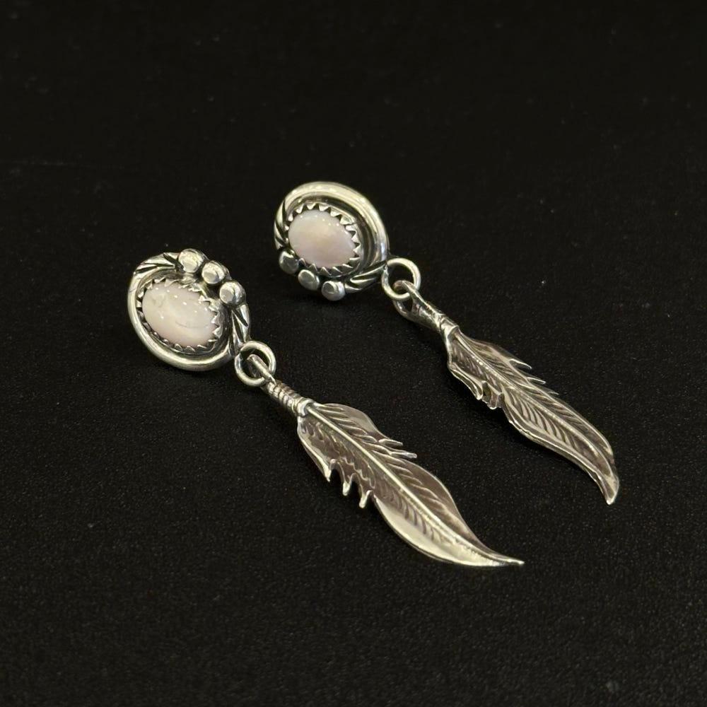 [중고] 925실버 (1pair) 빈티지 보헤미안 핑크 깃털 롱 은귀걸이