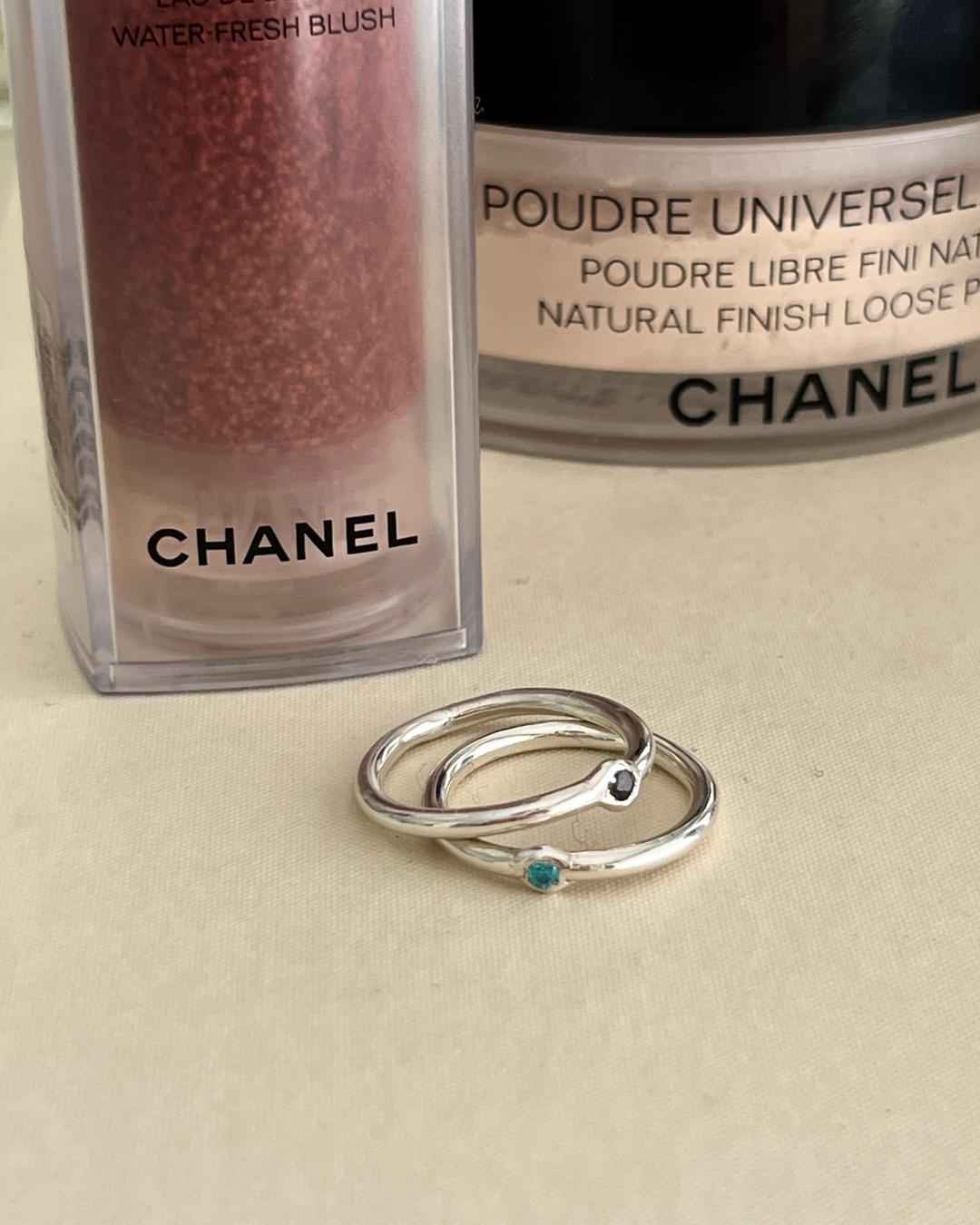 color layered single ring