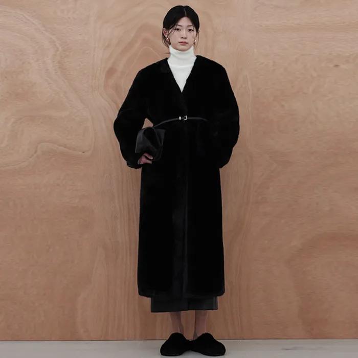 MINIMAL NON COLLAR FUR COAT BLACK