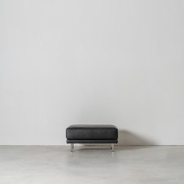 MOU LEATHER STOOL