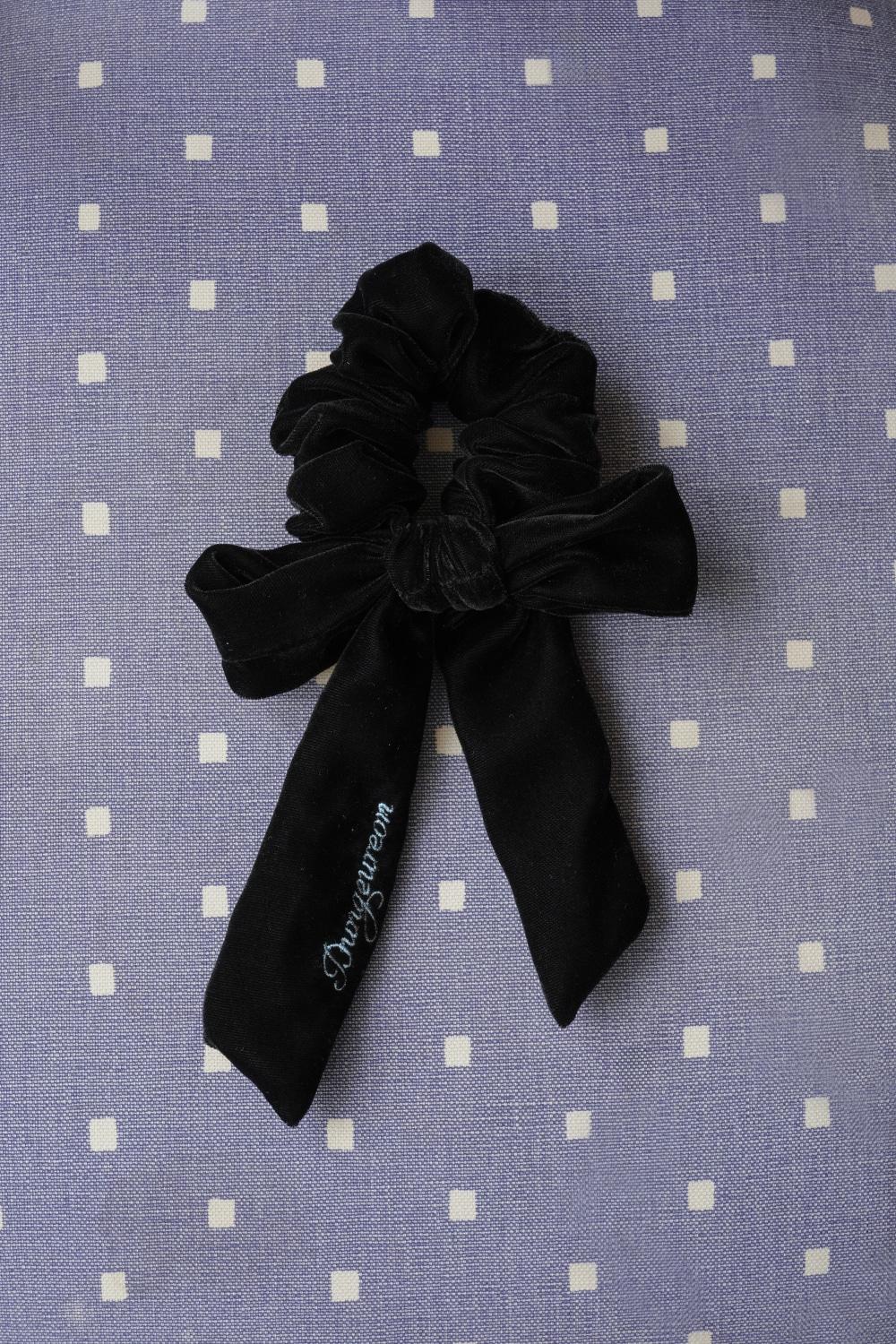 Betty Ribbon Scrunchie (Velvet Black)