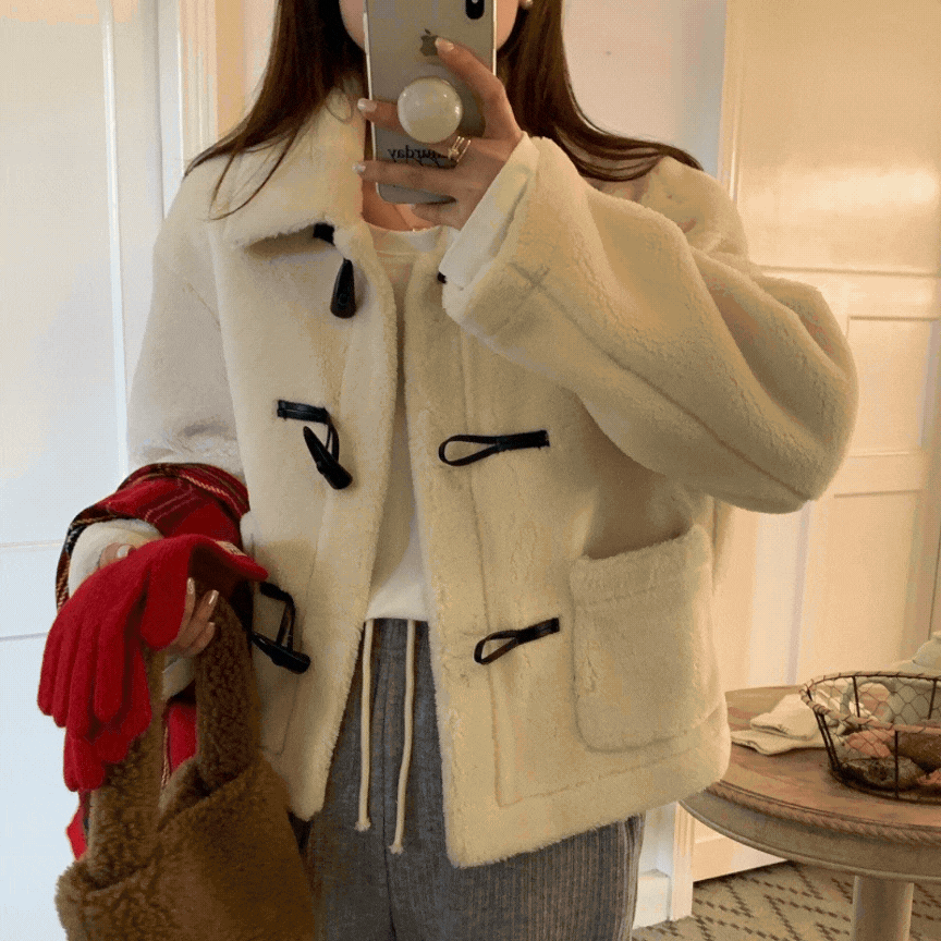 해나리아 퍼 더플  떡볶이 코트 아이보리 브라운