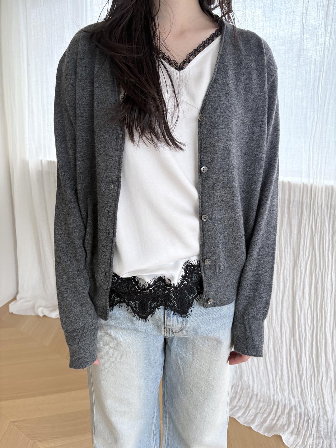 Cashmere cardigan (3C)