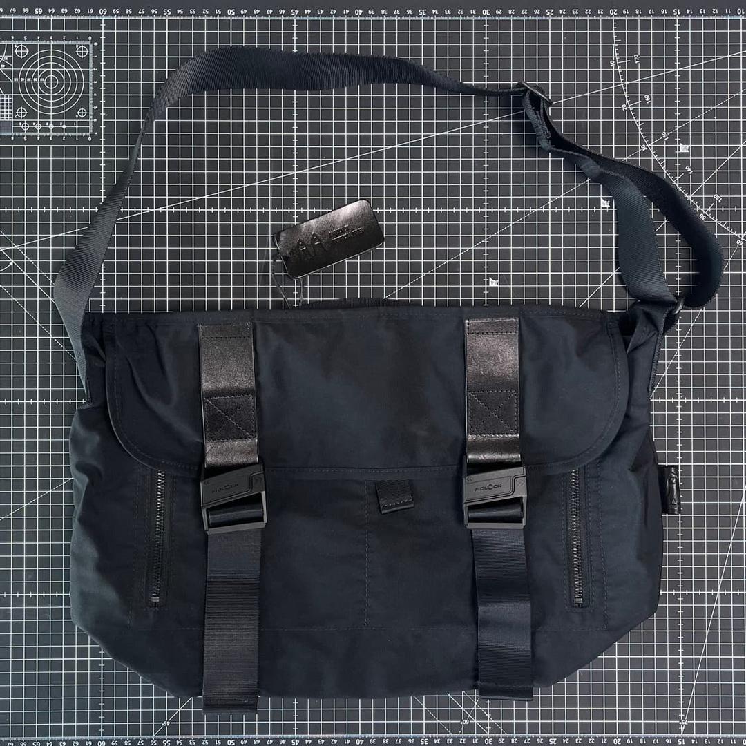 개버딘 메신저 백 M | 후루츠패밀리