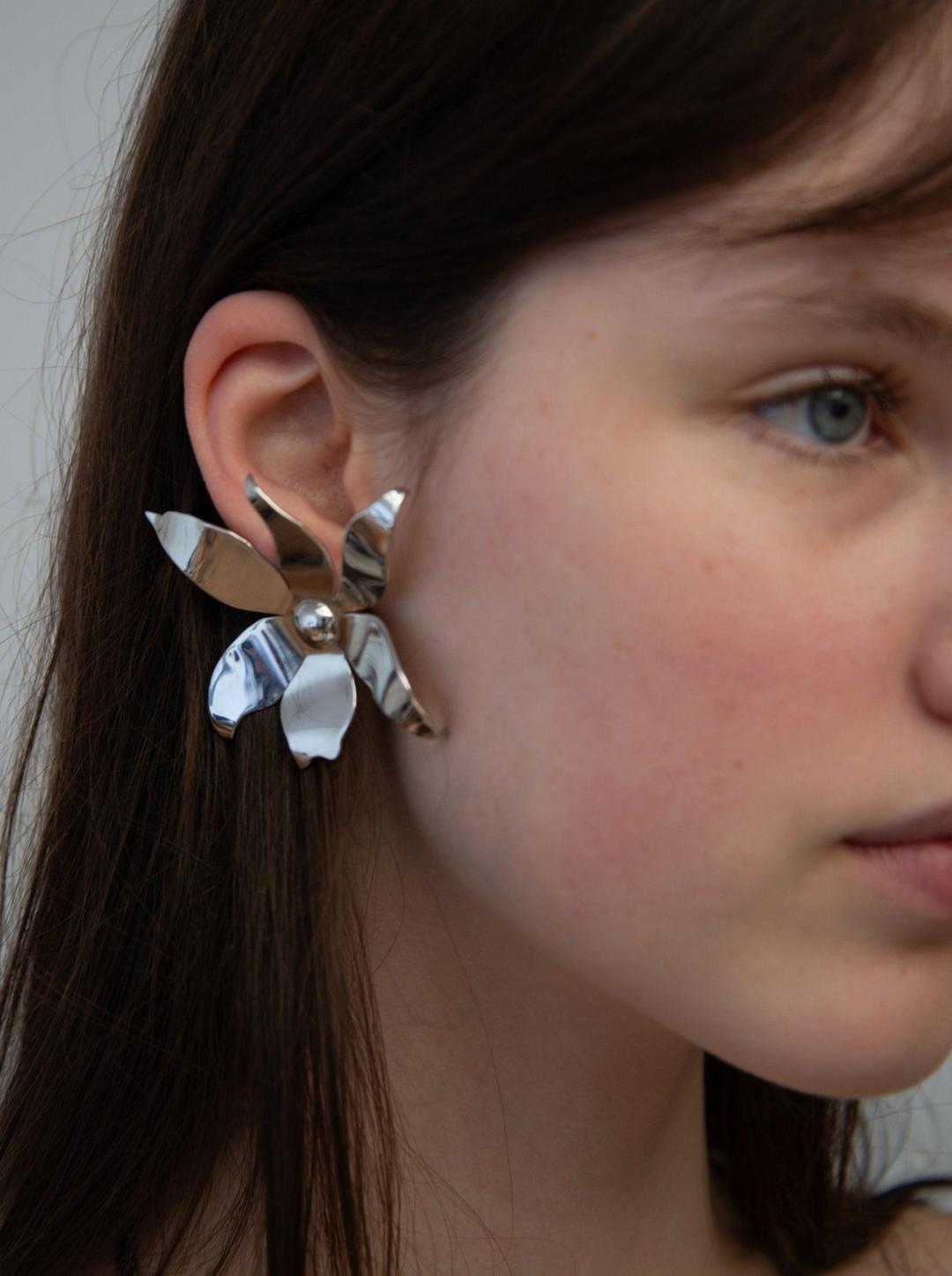 BIG ESTELLE EARRINGS SILVER