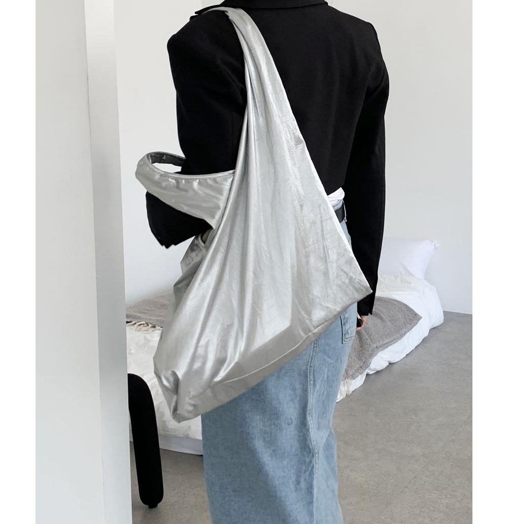 펄 데일리 무드 백 (2colors) 실버 여름가방 가을가방 꾸안꾸 10대 20대 가방 데일리