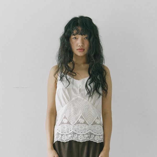 2차 8/14 예약배송 ]vintage embroidery top/ Ivory