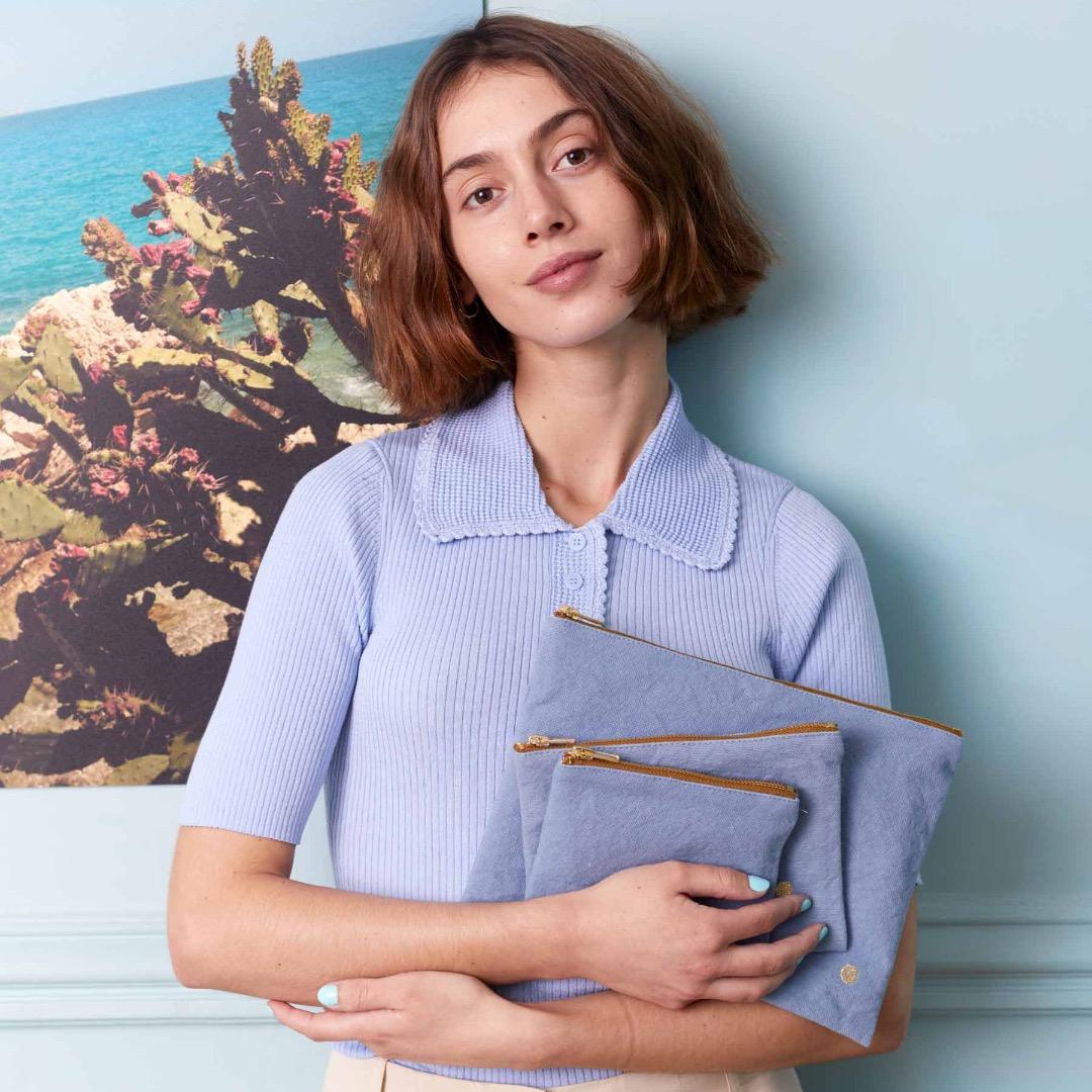 LCG241 Square Pouch: Iona Bluetiful