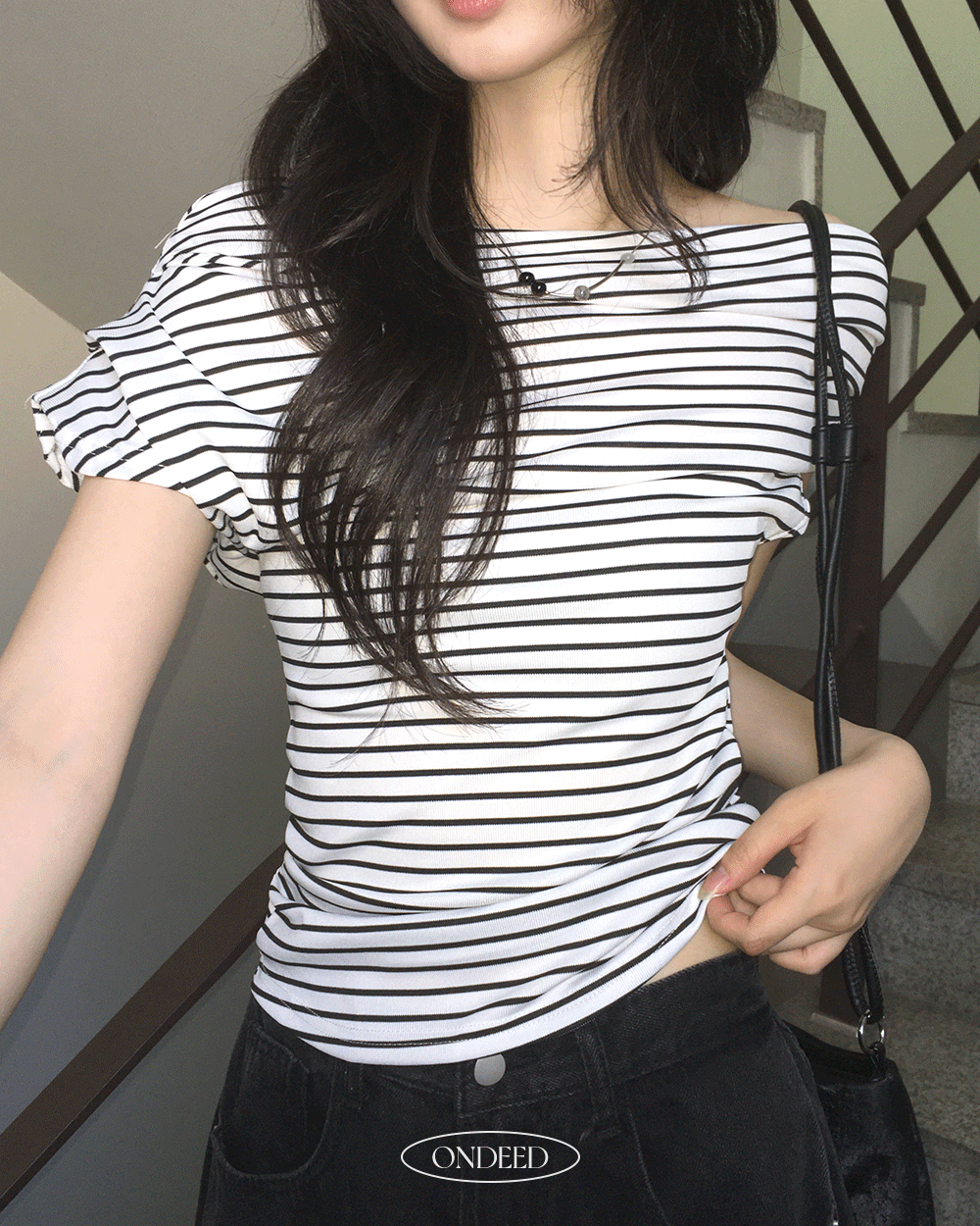 온디드 [페스티벌/휴가룩🥂] 유가 스트라이프 셔링 원숄더 오프숄더 반팔 티셔츠