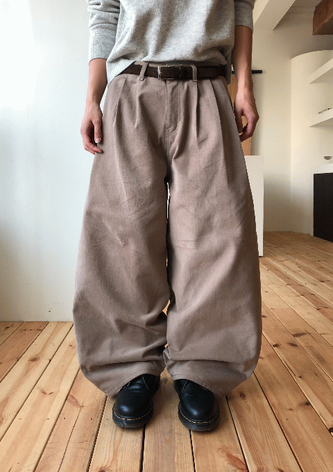 (기모) 몰드 쓰리턱 코튼 팬츠