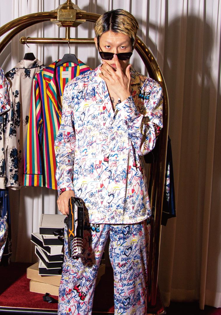 RAINBOW GRAFFITI (M)