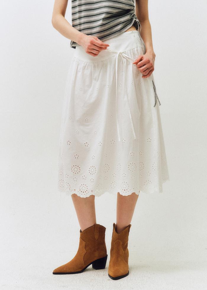 Ribbon String Punching Skirt_CTS616(White)