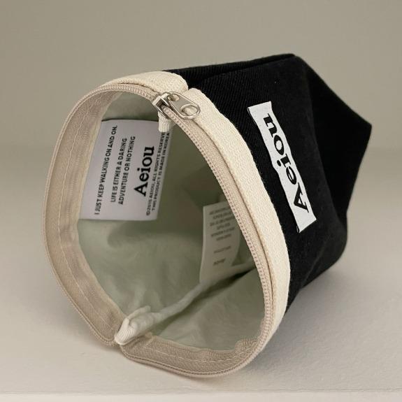 Aeiou Basic Pouch (M size)  Classic Black