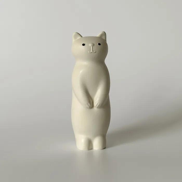 Meer_Cat_Ivory
