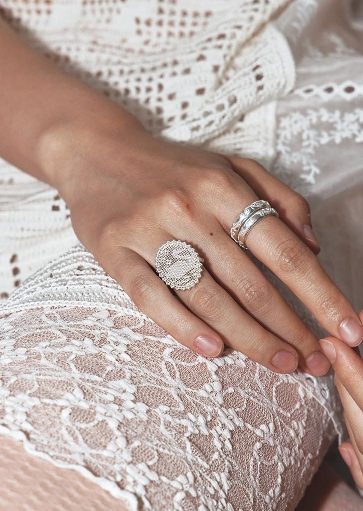 crochet swan ring