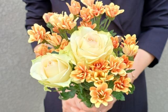 소확행 2가지꽃4송이 생화 배송 꽃 정기배송 구독 택배