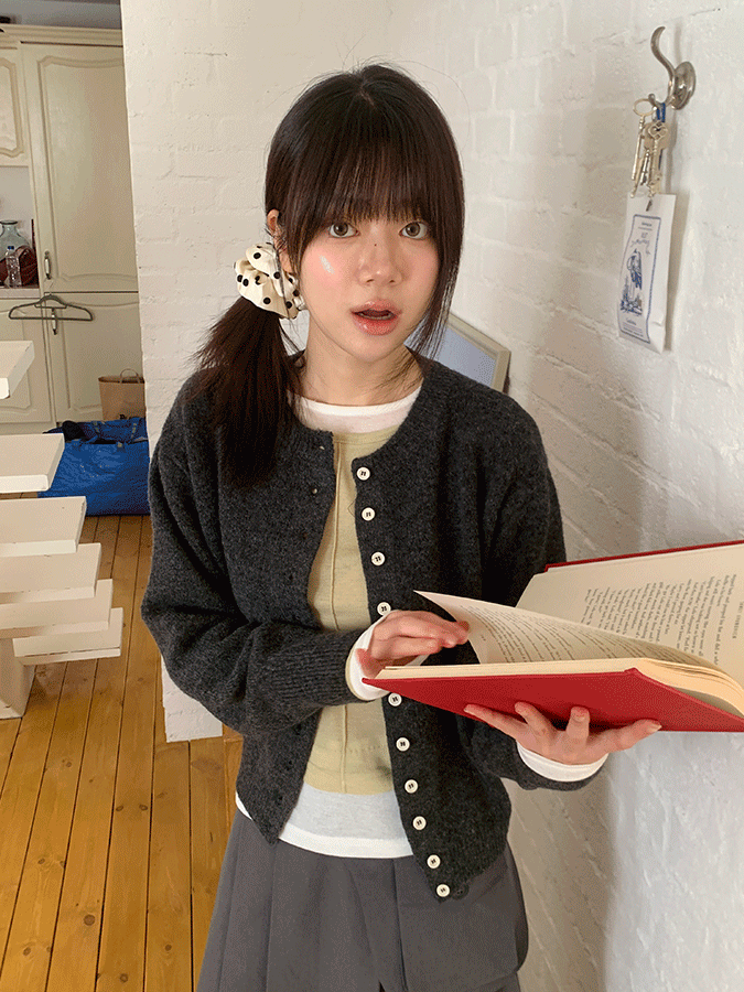 서울베이스드 LETTER CASHMERE CARDIGAN