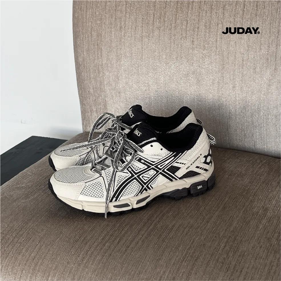 아식스 Asics 젤 카하나 8 라이트 그레이 1011B695-200 1011B895-200