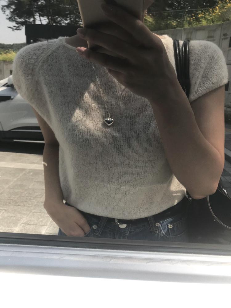 라운드넥 시스루 캡소매 반팔 니트 탑