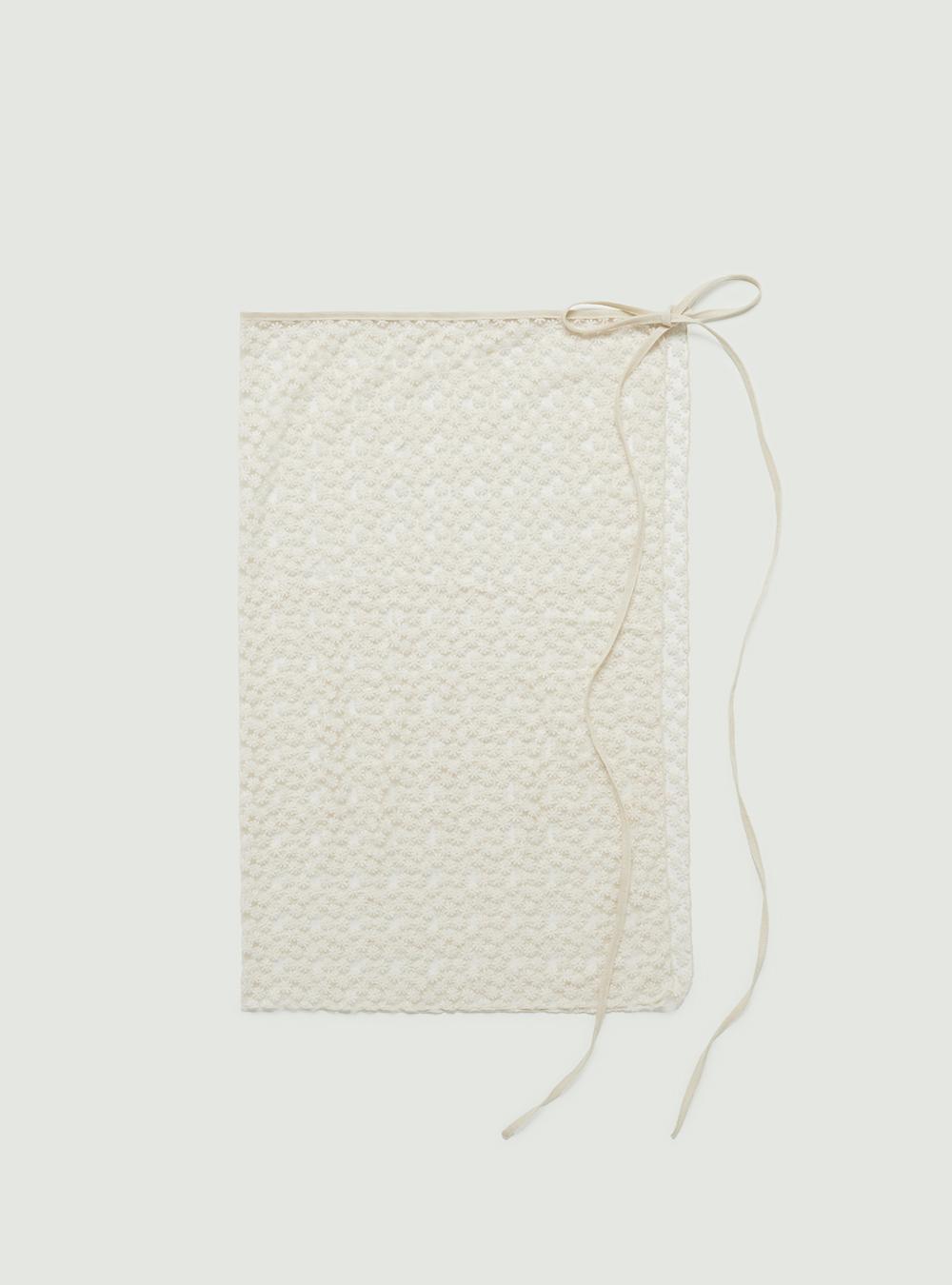 Flower wrap skirt. Ivory