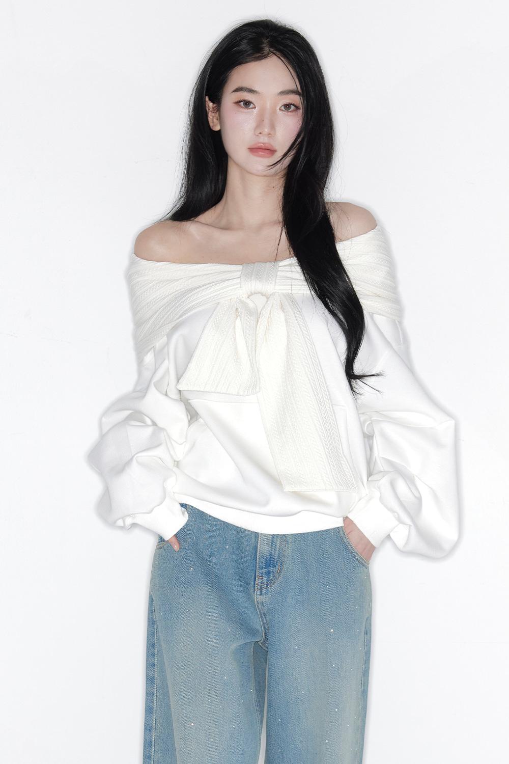 [2월 11일 순차배송] TWO-WAY RIBBON OFF SHOULDER HOODIE(SPRING VER.)_TT6S201IV