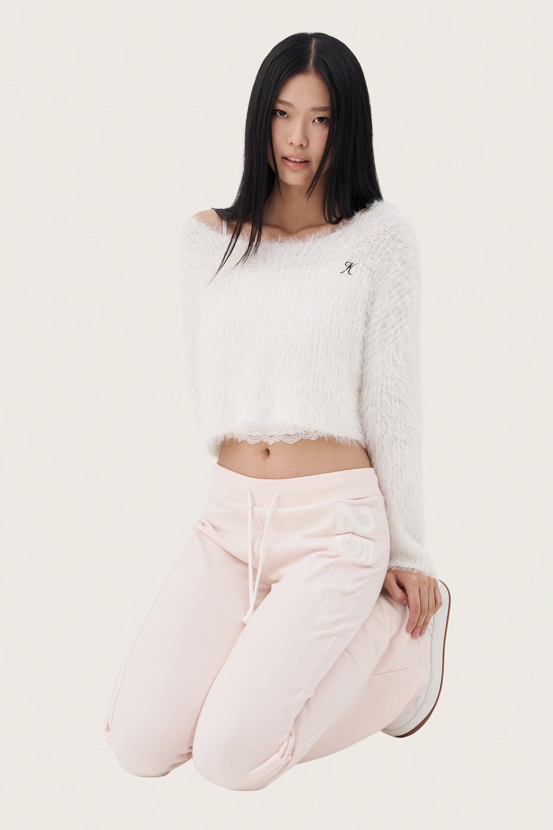 Cloud one-shoulder button knit, White