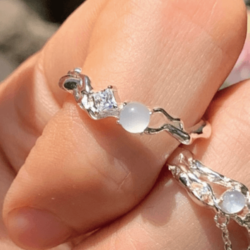 하얗다, 뽀얗다, 깨끗하다♡ 순백혼 투명화이트 큐빅 올실버925 반지♡ [무료배송] + [스토어찜 시에 10% '더\' 할인 쿠폰 바로]