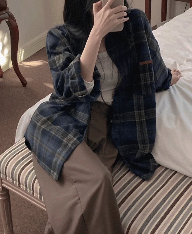 포켓 가죽패치 루즈핏 체크 셔츠 (3color)