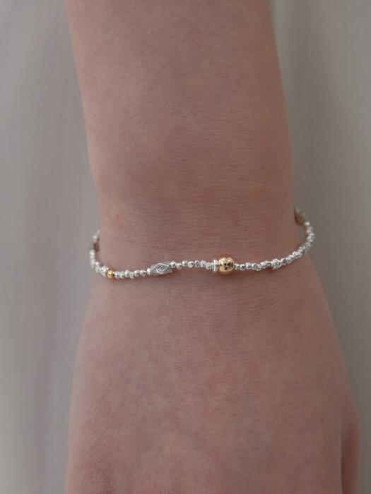 Tone bracelet