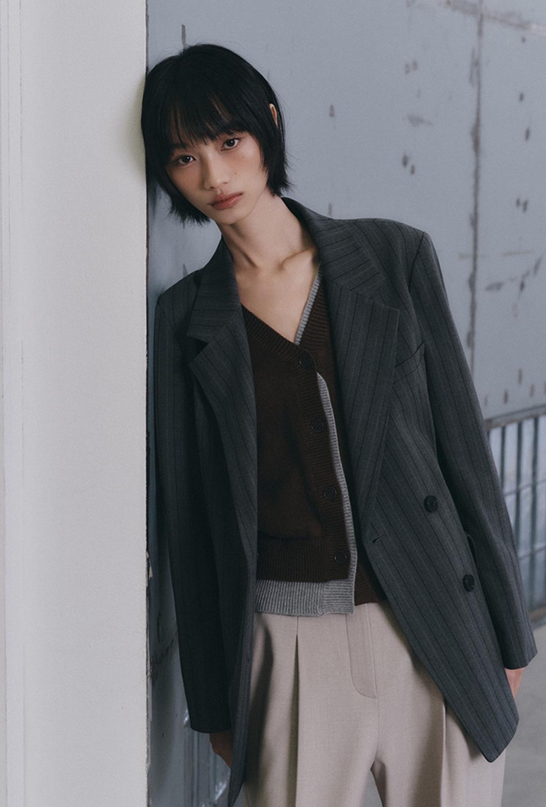 백포인트 스트라이프 테일러드 자켓_MIWJKFT01G