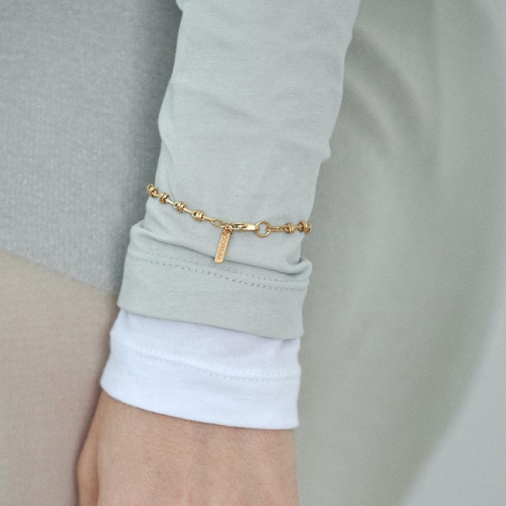 FINE KNOT BRACELET