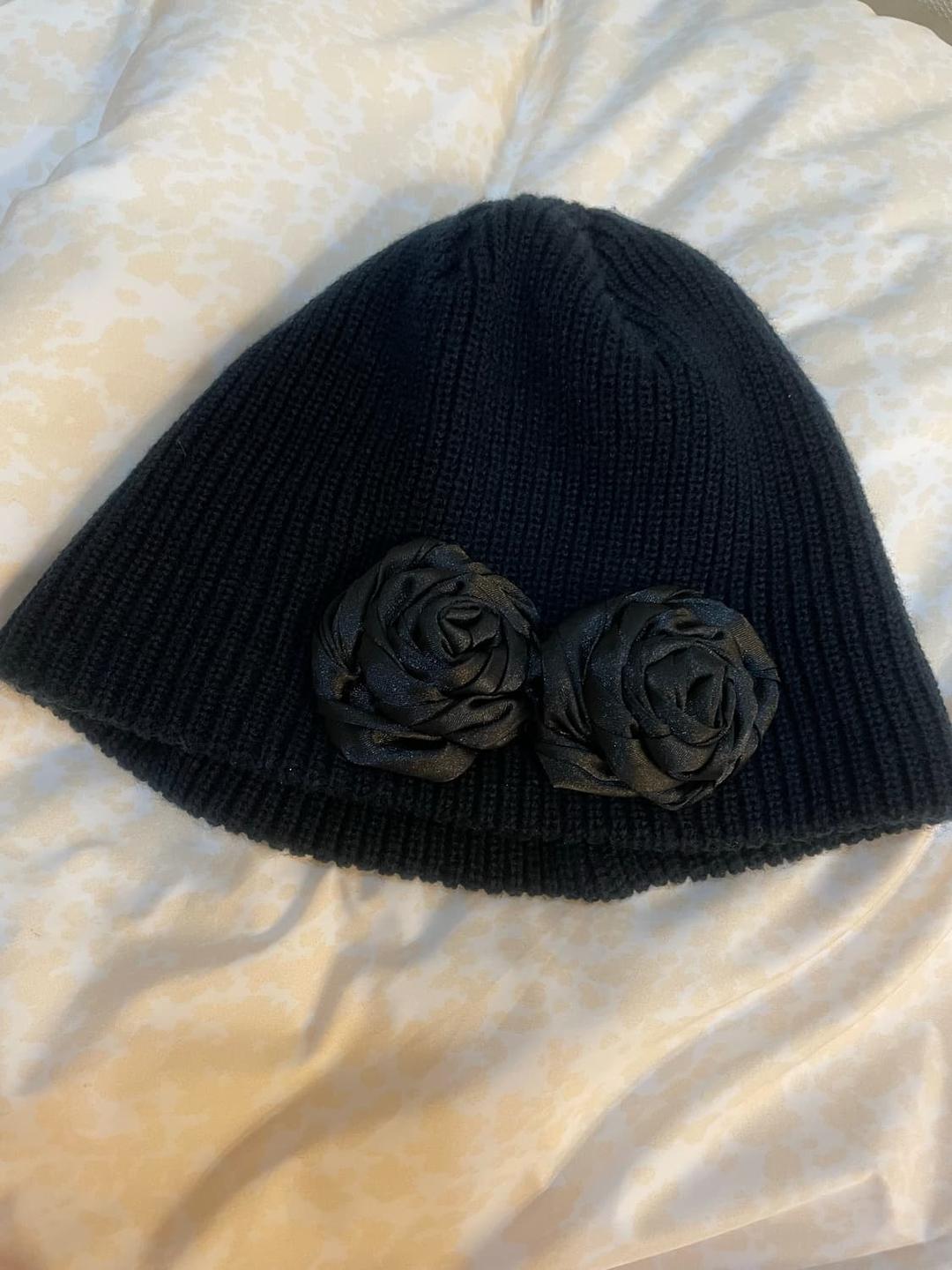 미스치프 플라워 코사지 비니 블랙 F | 후루츠패밀리