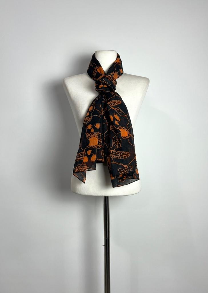 vintage skull pattern muffler