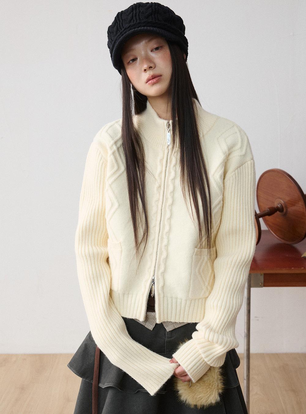 Cozy Cable Knit Zip-Up Sweater (2color)