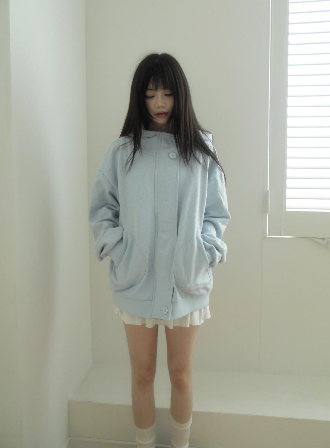 젤레나 daisy button zip-up