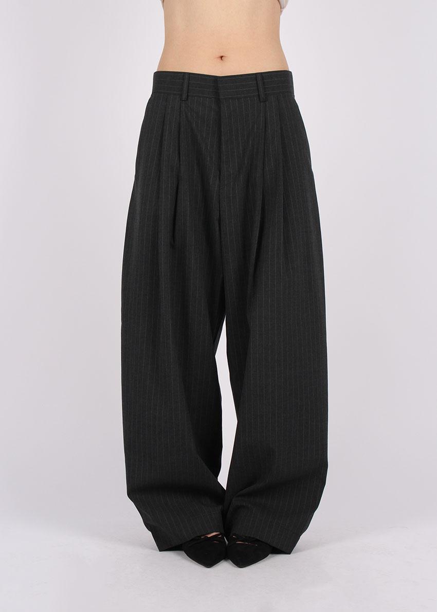 PIN STRIPE BALLOON SLACKS (2color)