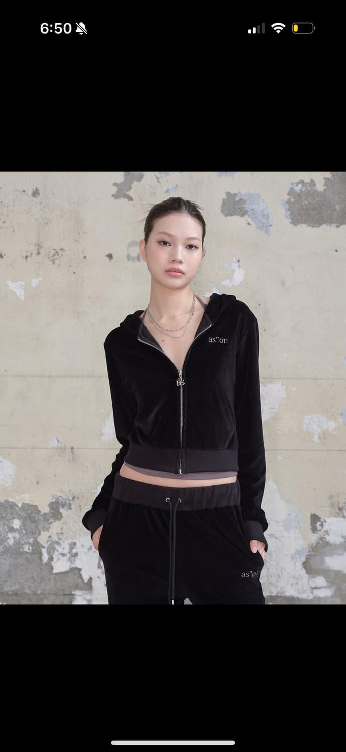 애즈온 COCO VELVET TRAINING ZIP-UP  | 후루츠패밀리