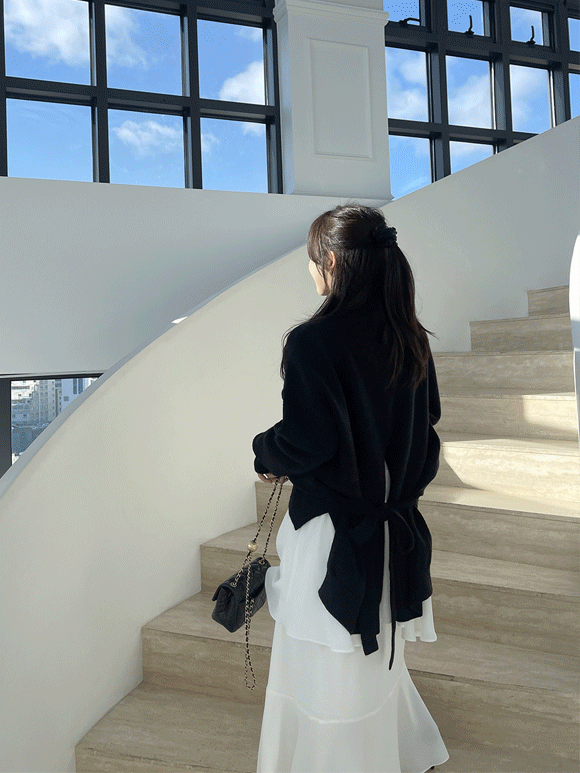 목폴라 백트임 매듭 니트